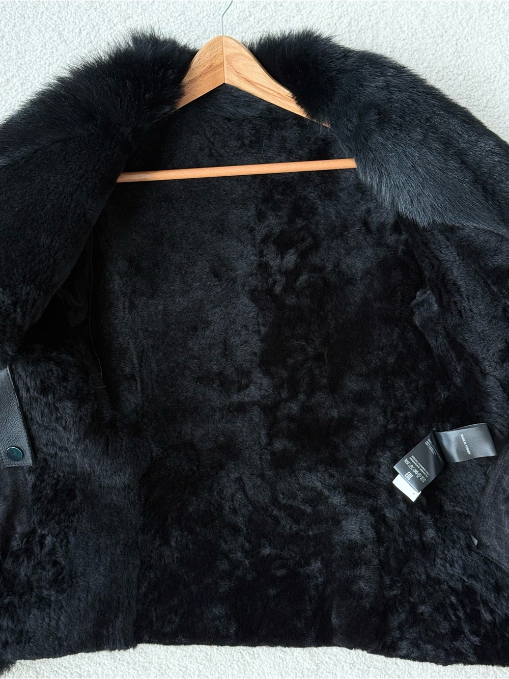 Women’s Black Genuine Shearling Jacket - Picture 4 of 6